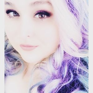 Meet your Posher, Layla